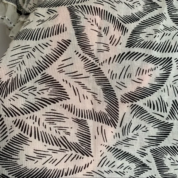 LoveShackFancy Celeste Top Moroccan Leaf Cream black ruffle sleeve - Picture 10 of 13